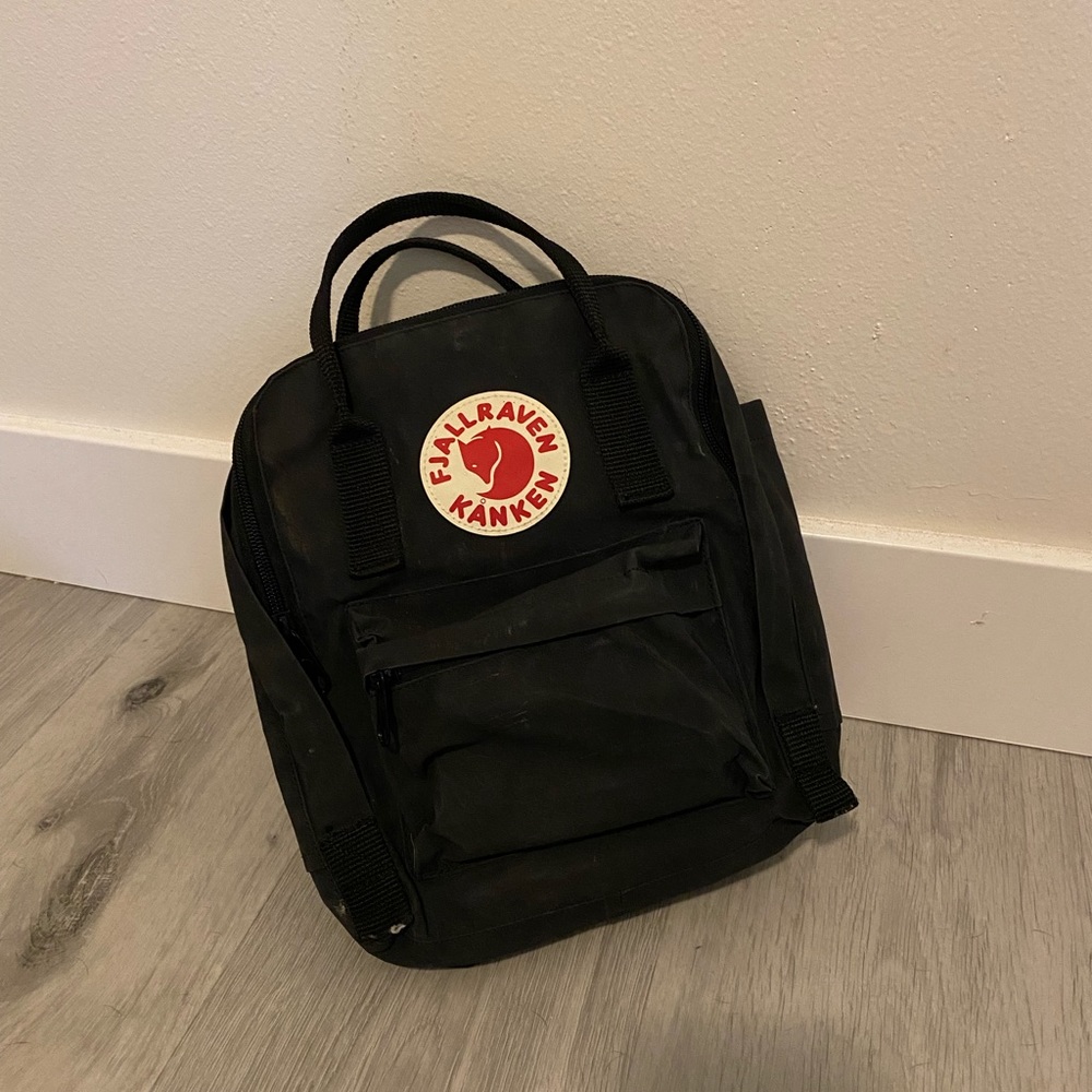 Fjallraven Kanken Mini Backpack DARK GREY